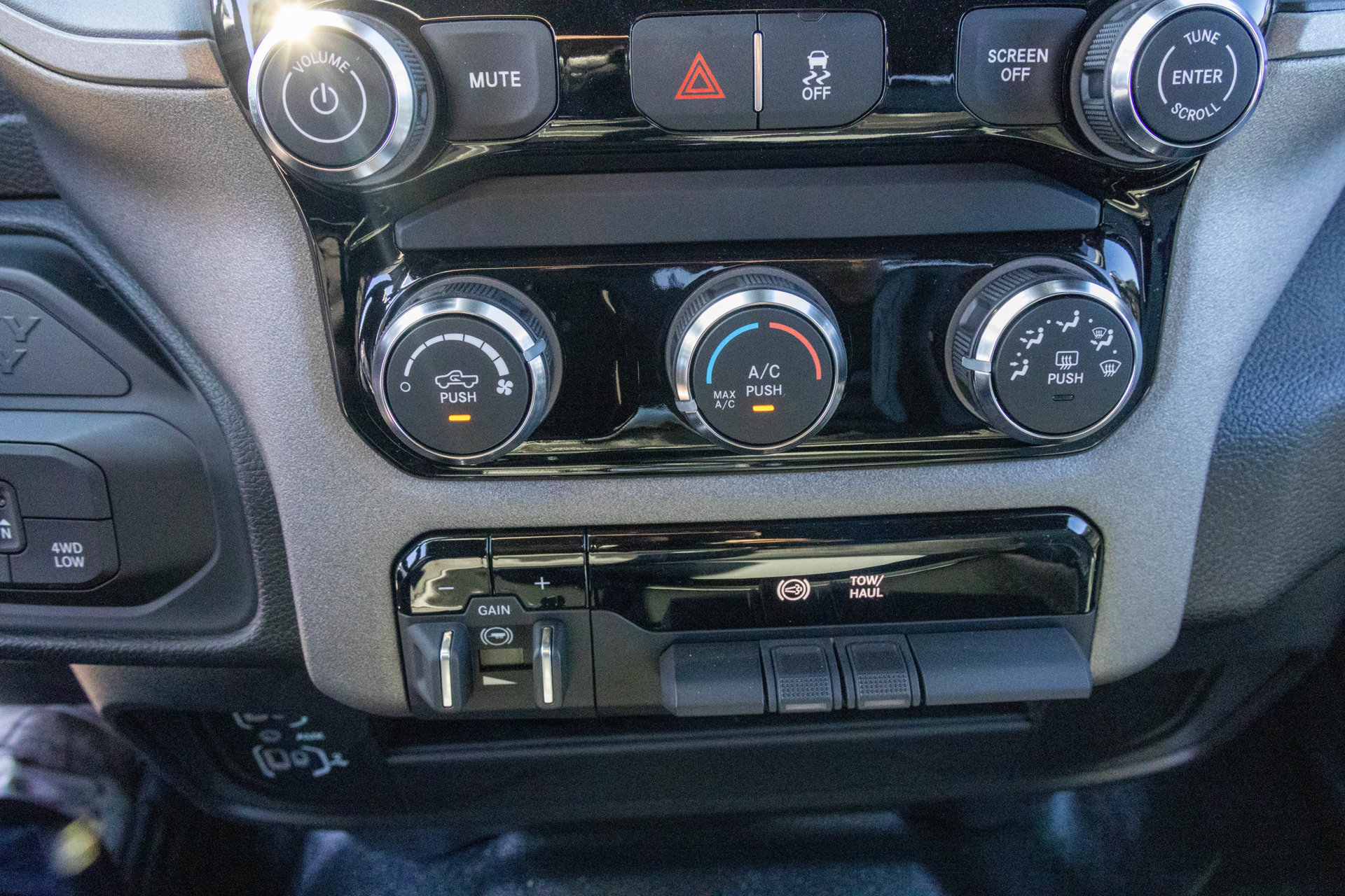 New 2027 RAM 3500 Tradesman AWD/4WD image 20