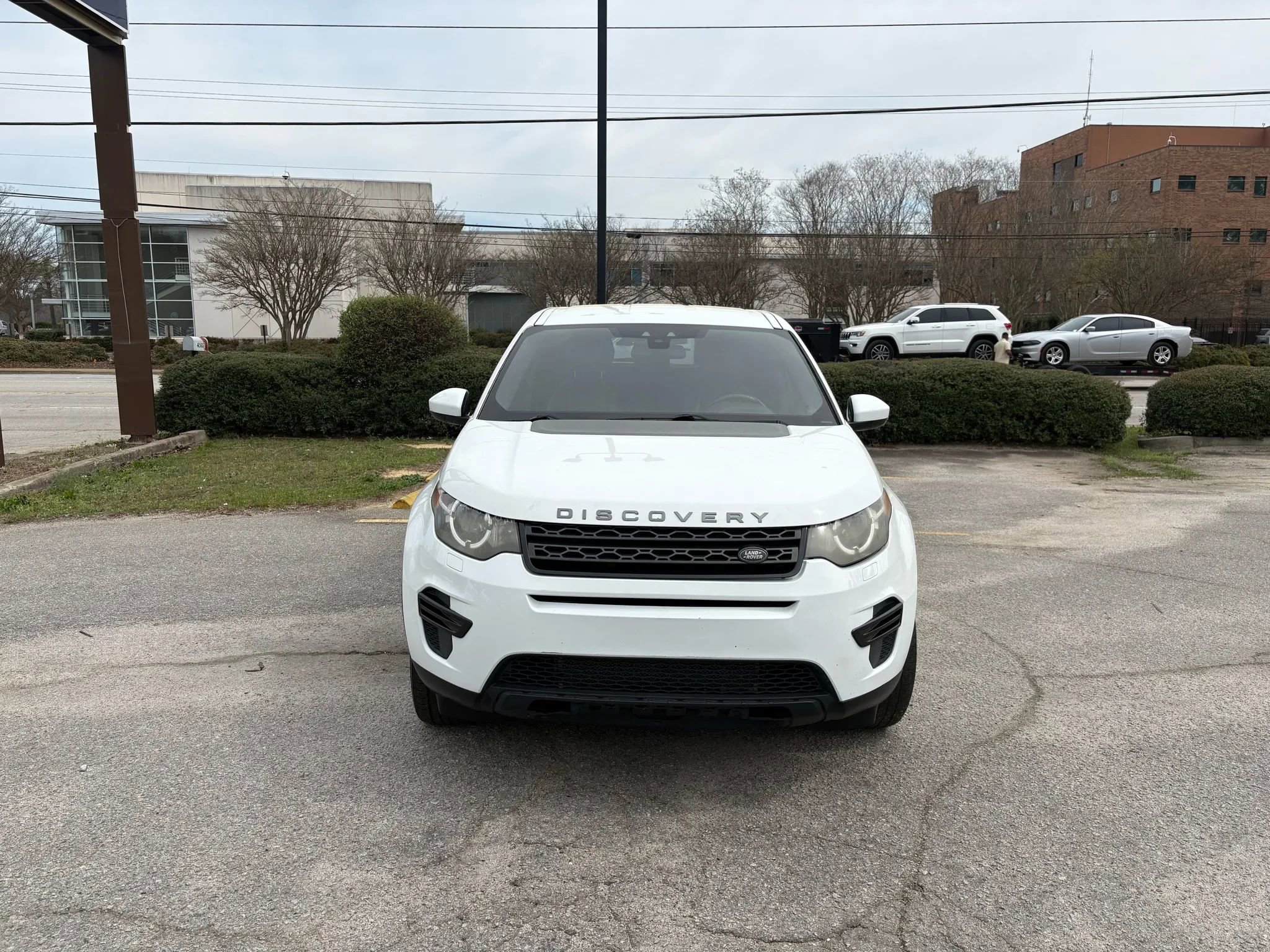Used 2016 Land Rover Discovery Sport SE image 8