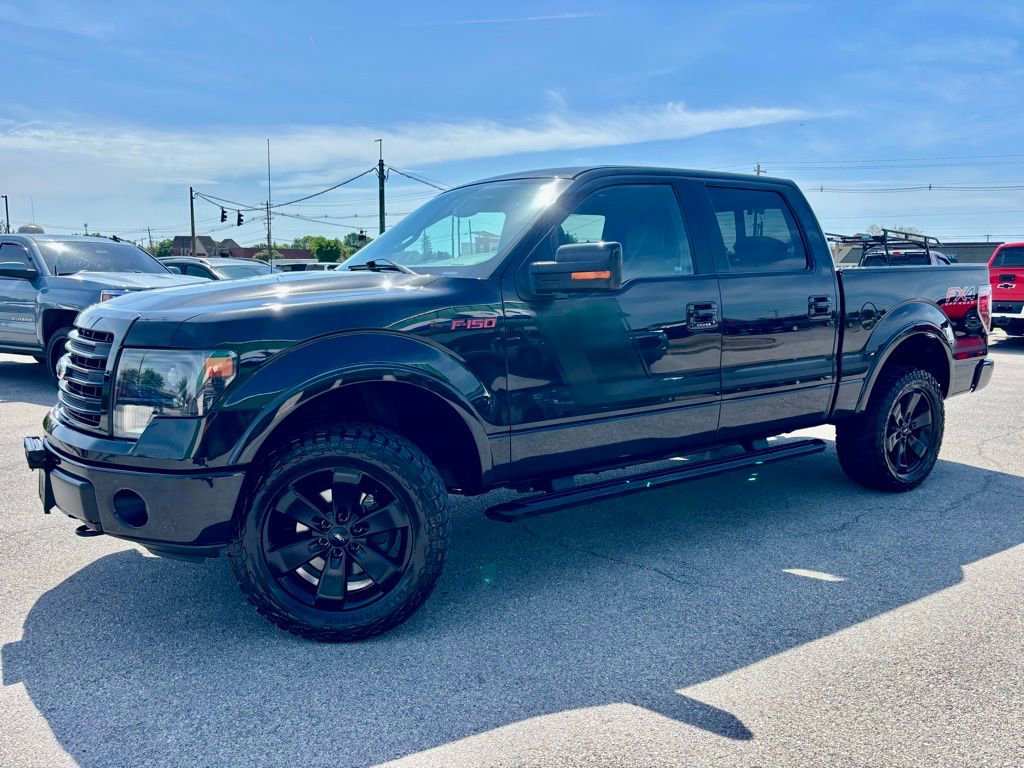 Used 2014 Ford F150 FX4 w/ Equipment Group 402A Luxury AWD/4WD image 3