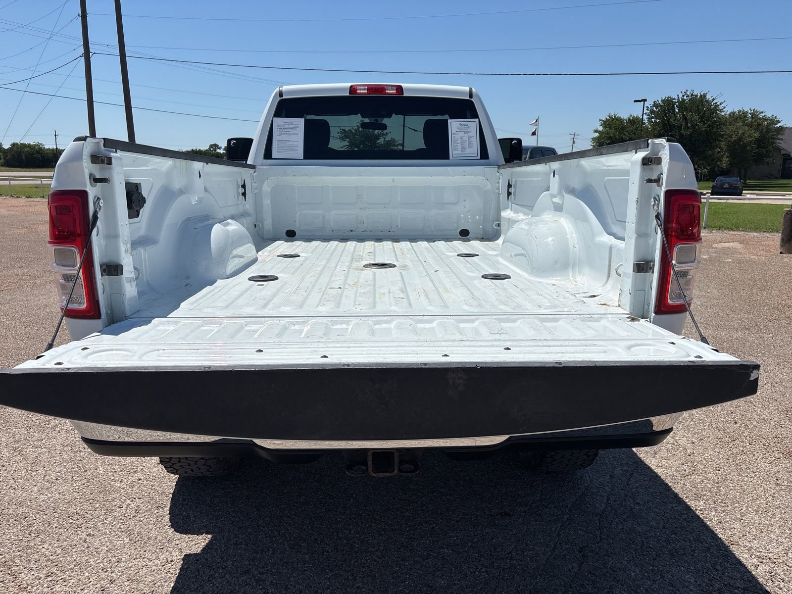 Used 2024 RAM 2500 Tradesman w/ Chrome Appearance Group AWD/4WD image 31