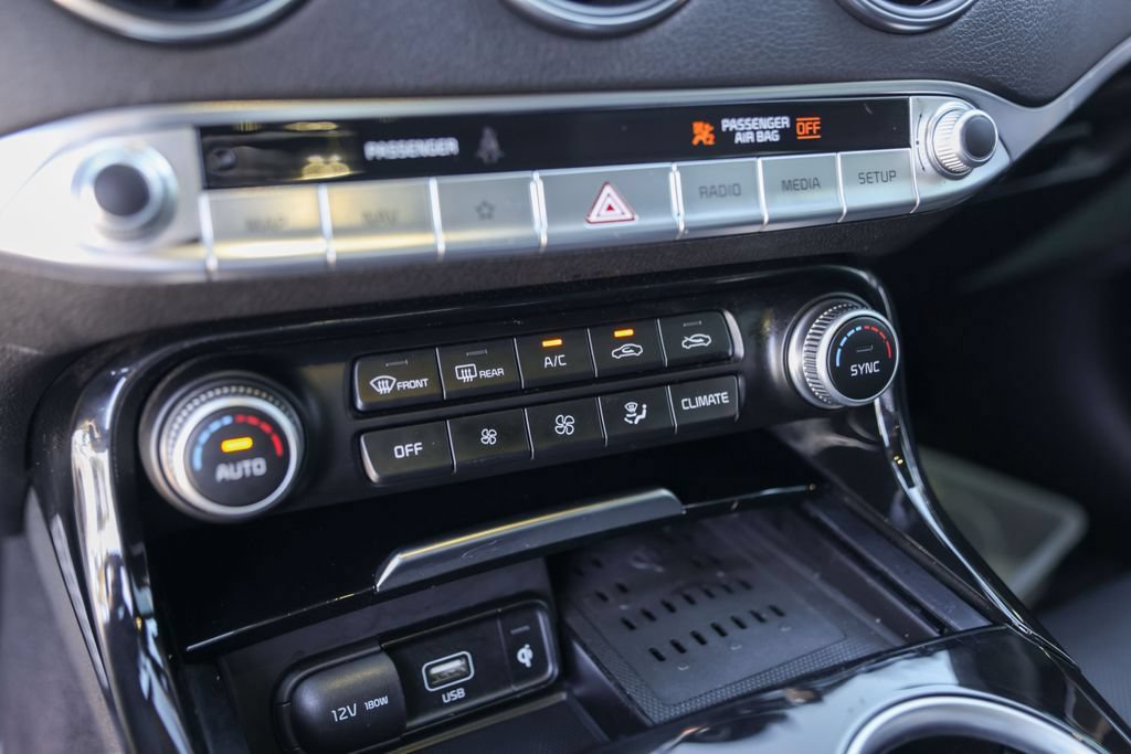 Used 2022 Kia Stinger GT-Line RWD image 21