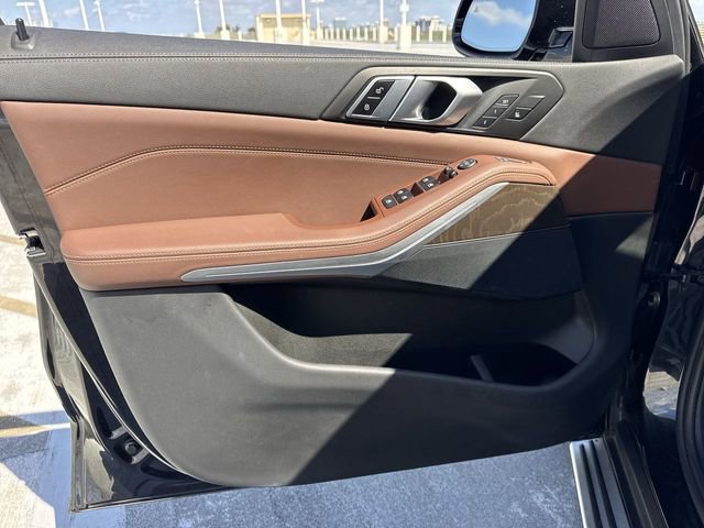 Used 2022 BMW X5 sDrive40i w/ Premium Package RWD image 13