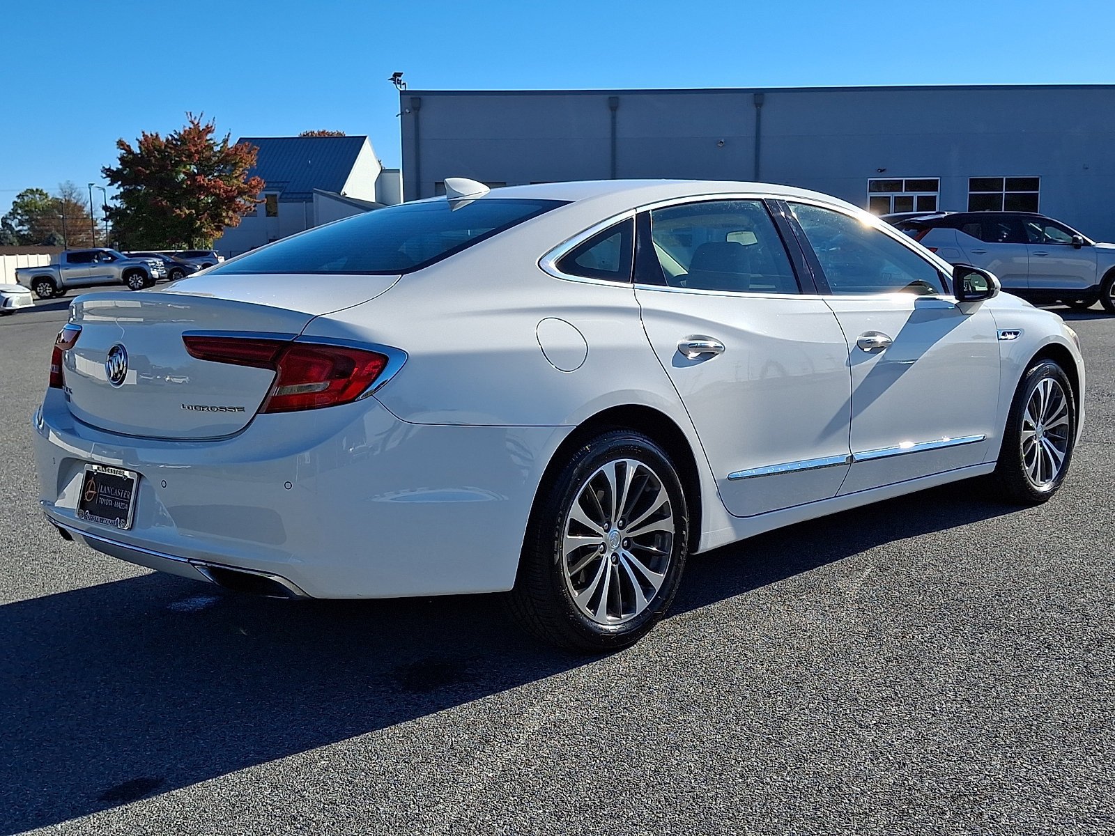 Used 2017 Buick LaCrosse Preferred FWD image 7