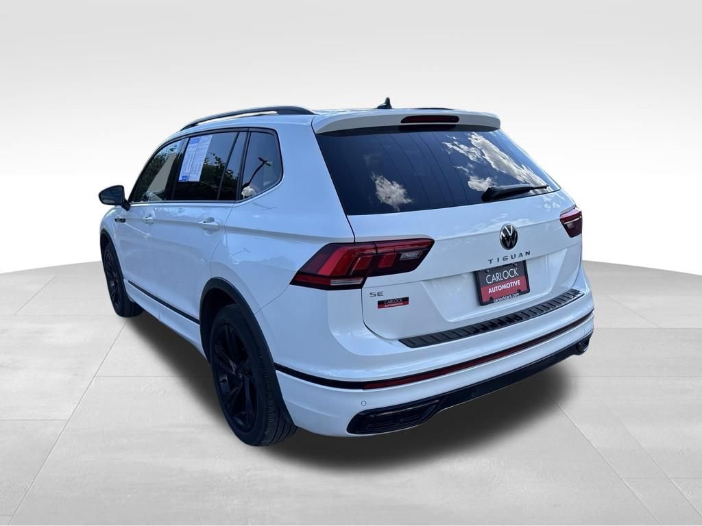 Used 2024 Volkswagen Tiguan SE R-Line FWD image 5