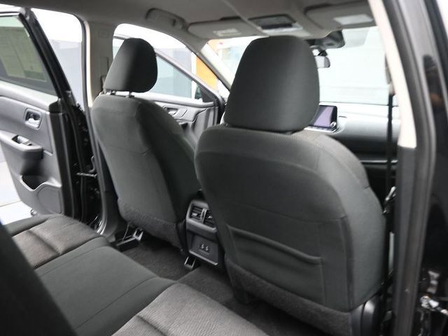 Used 2025 Nissan Rogue SV AWD/4WD image 16