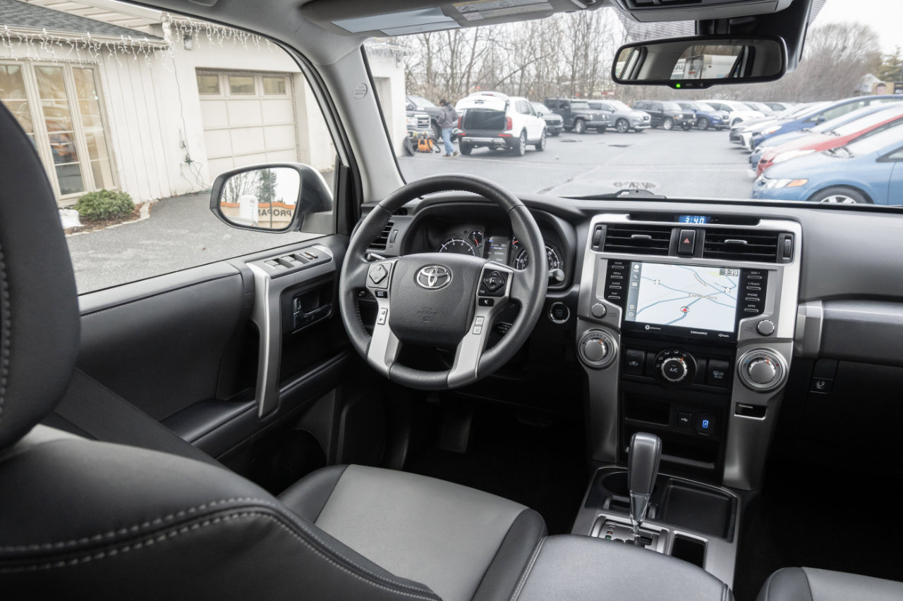 Used 2022 Toyota 4Runner SR5 Premium image 21