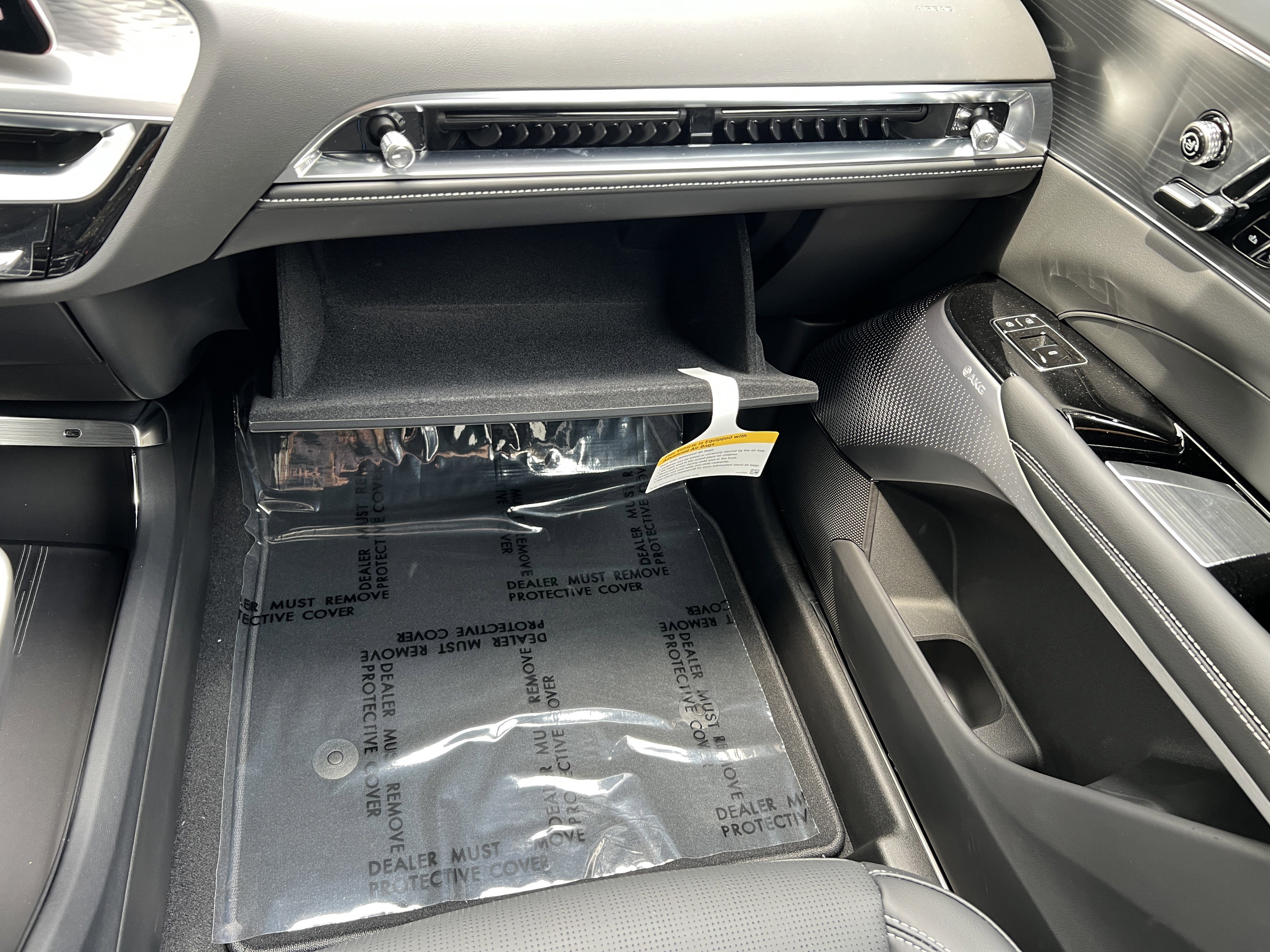 New 2025 Cadillac Lyriq Luxury image 37