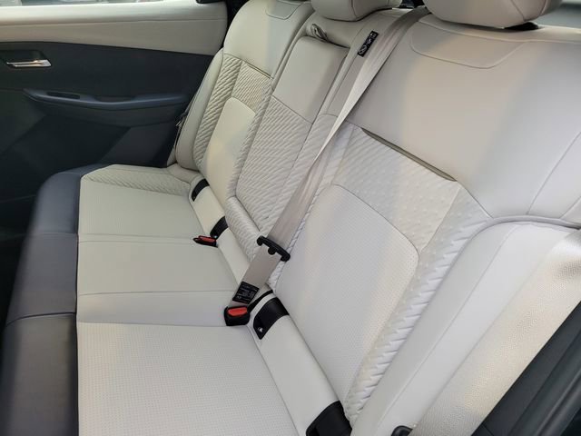 New 2026 Nissan Leaf Platinum+ w/ Cargo Package (Platinum+) image 9