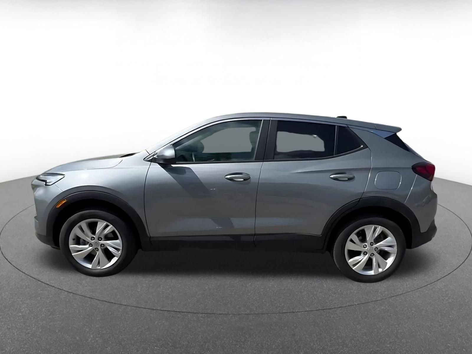 Used 2025 Buick Encore GX Preferred image 9