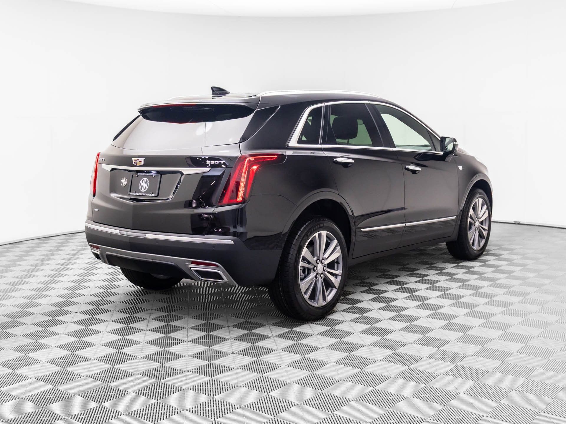 New 2025 Cadillac XT5 Premium Luxury image 8