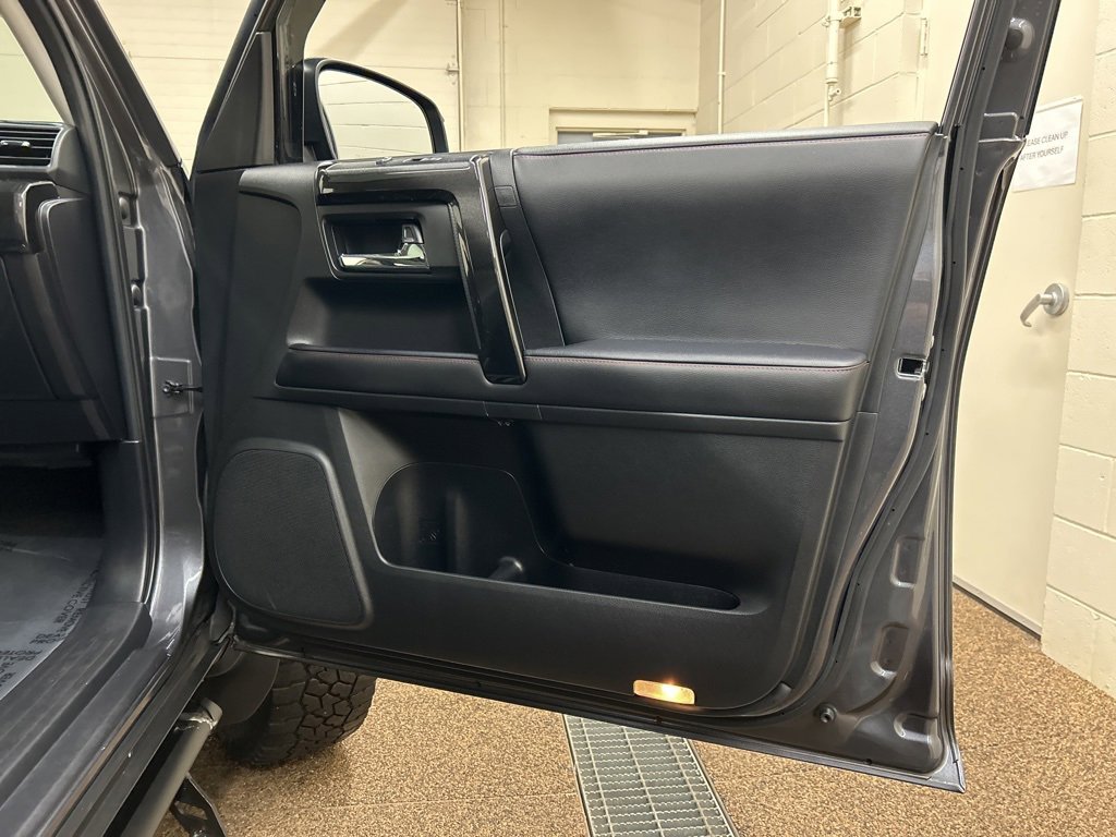 Used 2020 Toyota 4Runner TRD Off-Road Premium w/ Moonroof Package image 15
