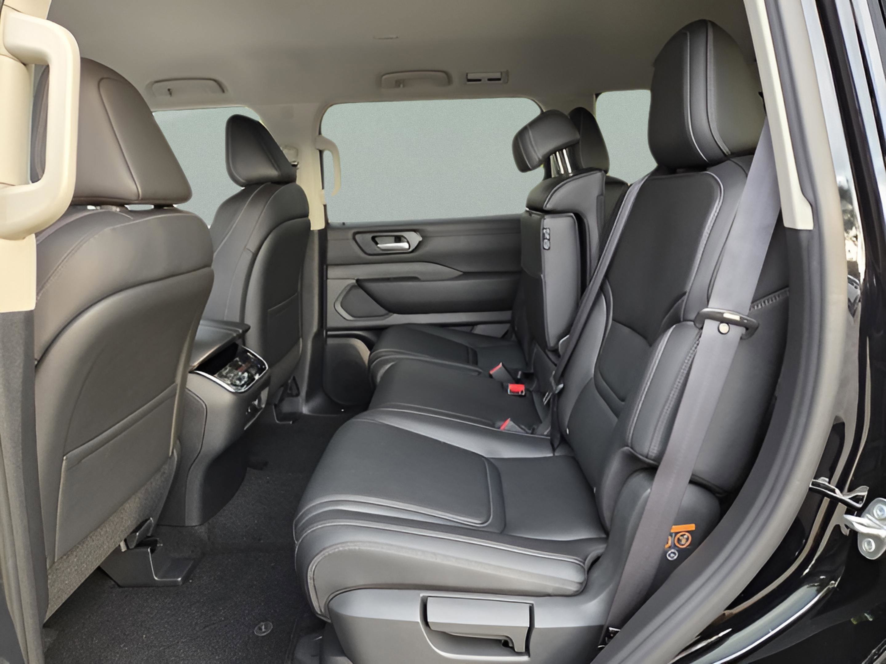 New 2026 Nissan Armada SV RWD image 23