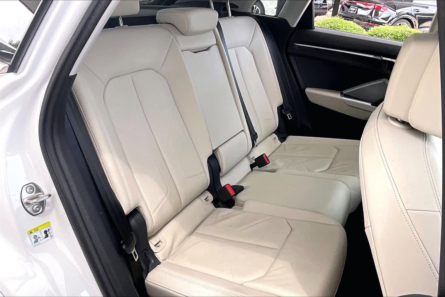 Used 2024 Audi Q3 2.0T Premium Plus w/ Premium Plus Package AWD/4WD image 19