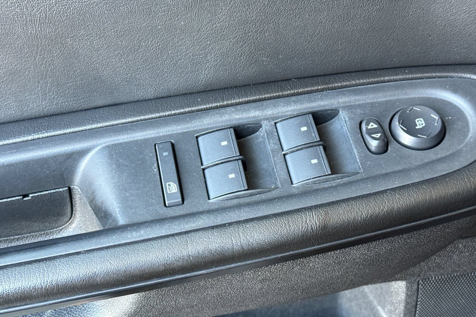 Used 2017 Chevrolet Traverse LT AWD/4WD image 11