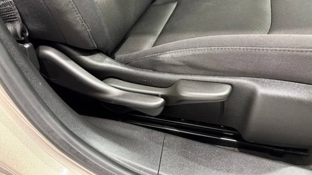 Used 2023 Chevrolet Malibu LT FWD image 20