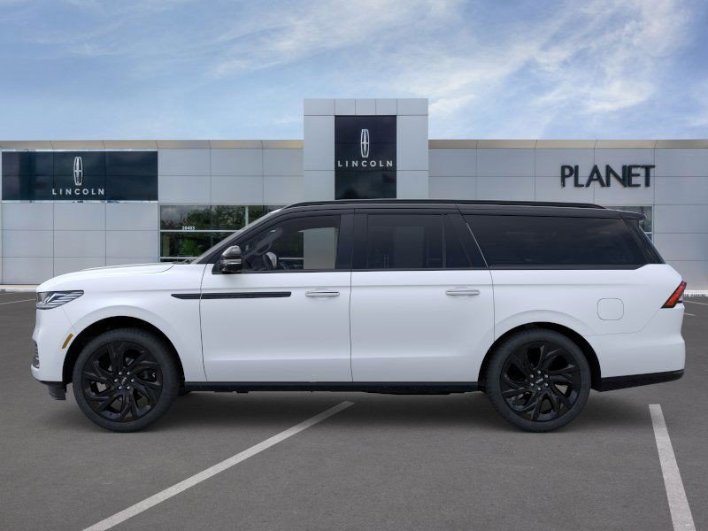 New 2025 Lincoln Navigator L Black Label image 3