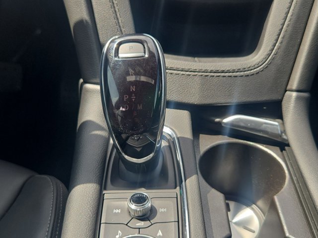 Used 2024 Cadillac XT6 Premium Luxury AWD/4WD image 12
