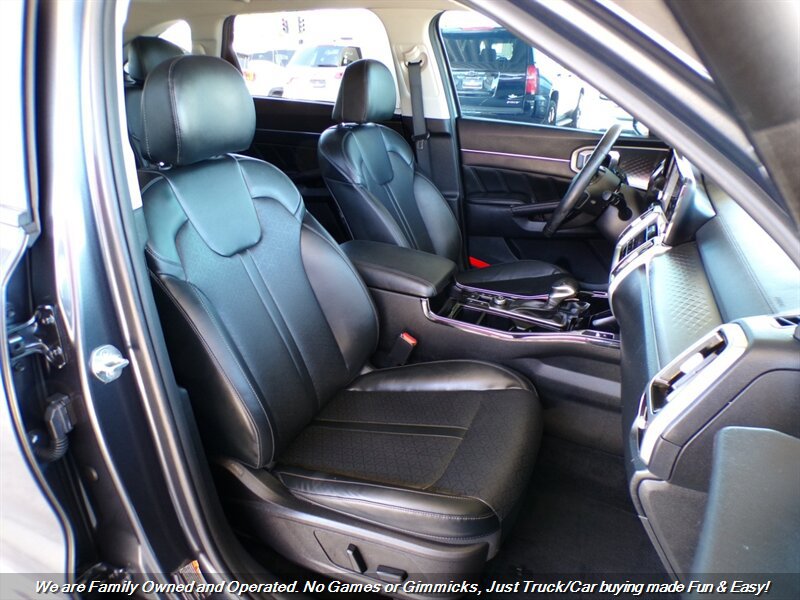 Used 2021 Kia Sorento SX FWD image 30