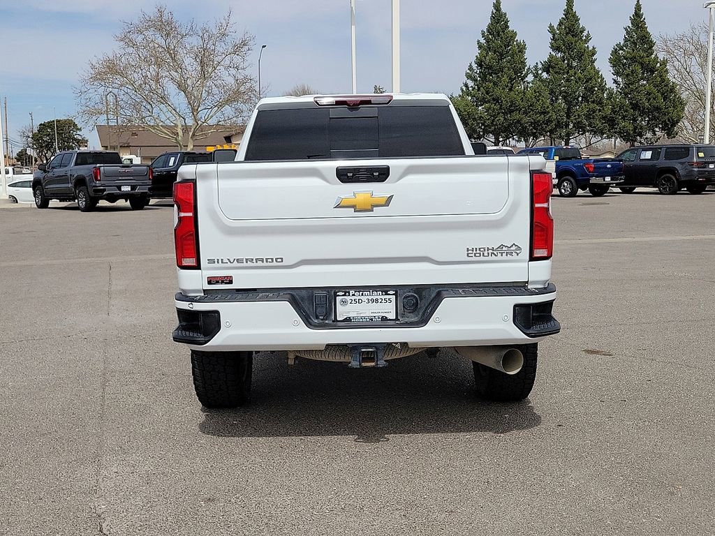 Used 2024 Chevrolet Silverado 2500 High Country w/ High Country Premium Package image 9