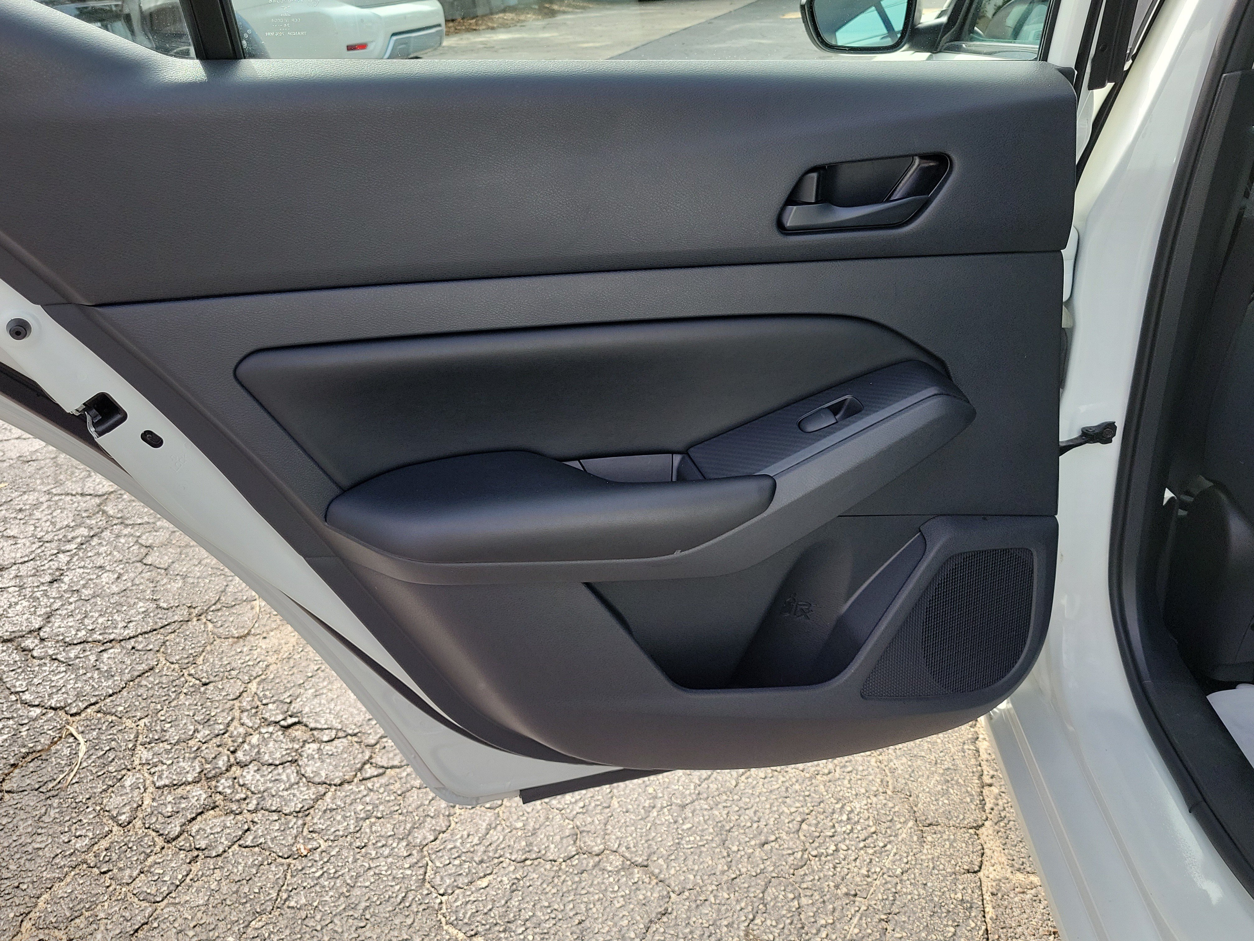 Certified 2025 Nissan Altima 2.5 S FWD image 10