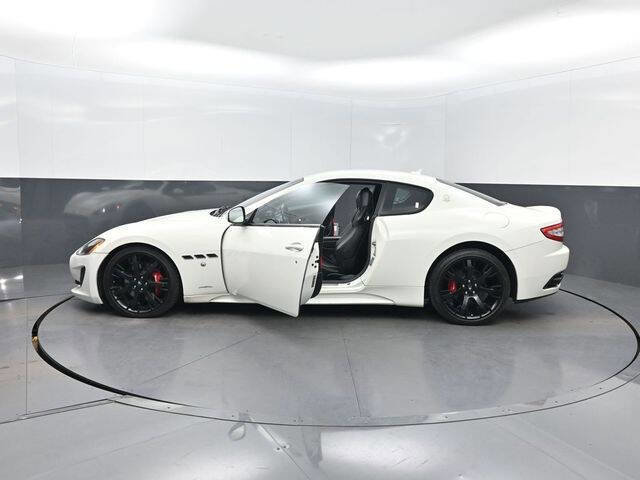 Used 2016 Maserati GranTurismo Sport image 35