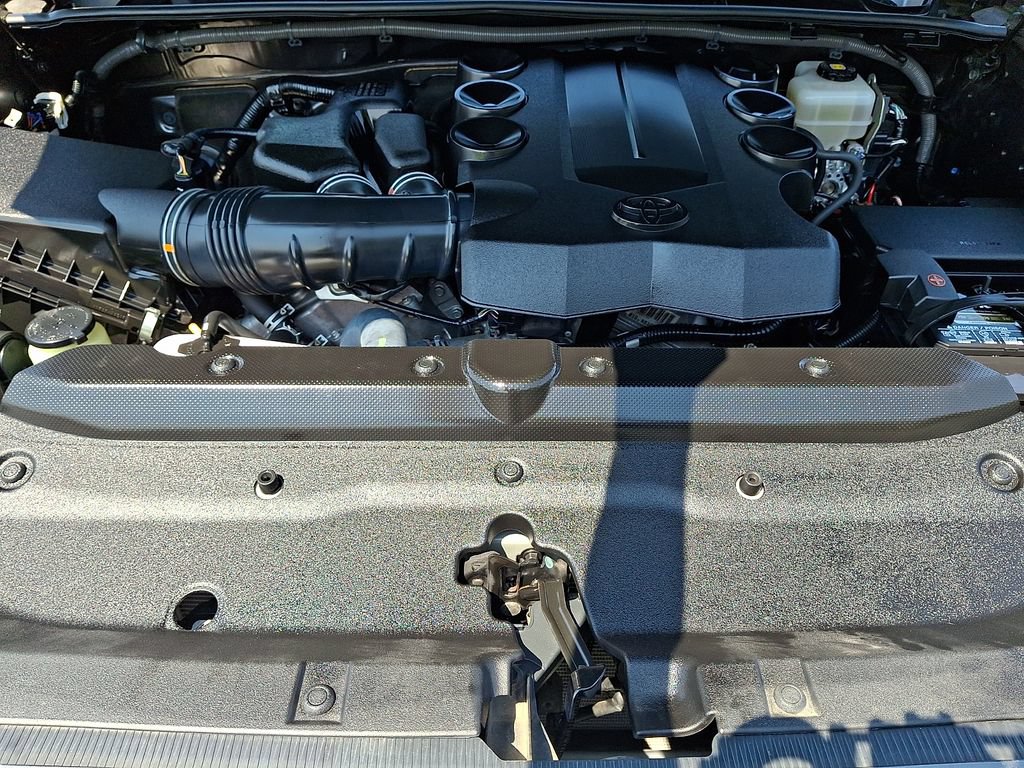 Used 2018 Toyota 4Runner SR5 Premium AWD/4WD image 27