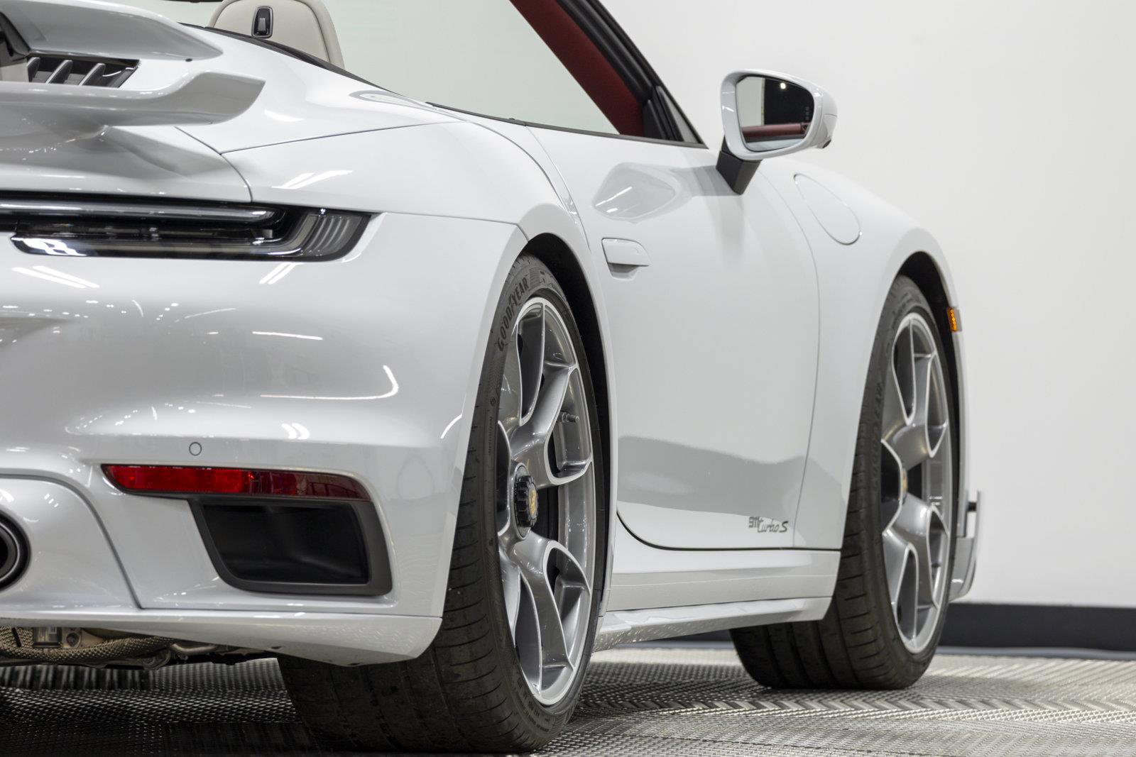 Used 2022 Porsche 911 Turbo S image 14