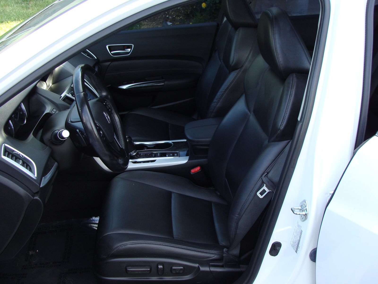 Used 2020 Acura TLX FWD image 8