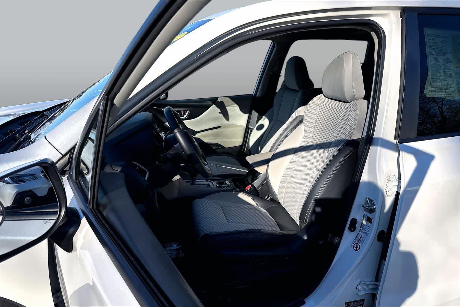 Used 2019 Subaru Forester Premium AWD/4WD image 8