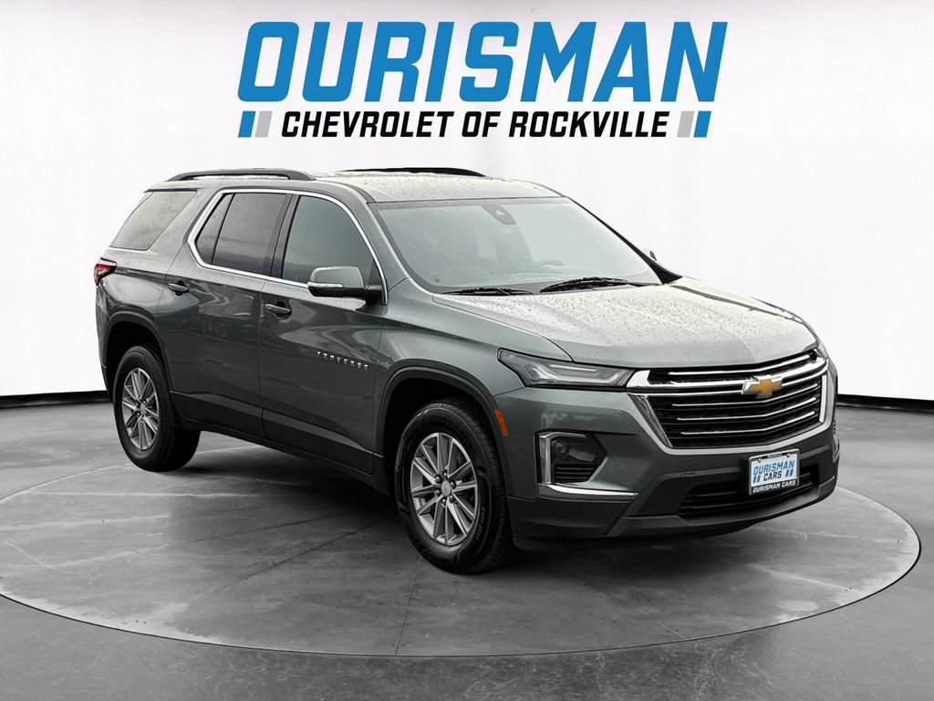 Used 2023 Chevrolet Traverse LT FWD image 1
