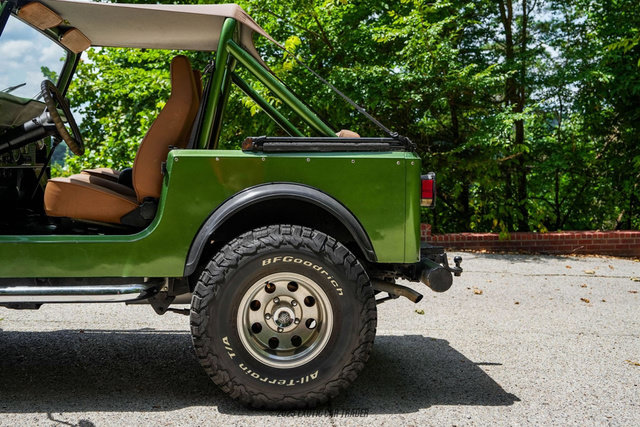 Used 1986 Jeep CJ 7 AWD/4WD image 5