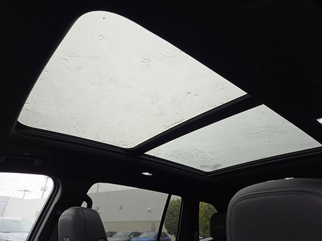 New 2026 Buick Enclave Sport Touring w/ Power Package image 3