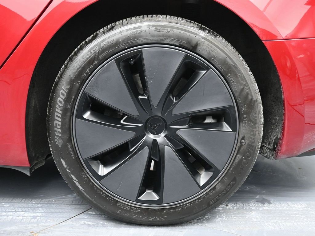 Used 2024 Tesla Model 3 Standard Range image 11