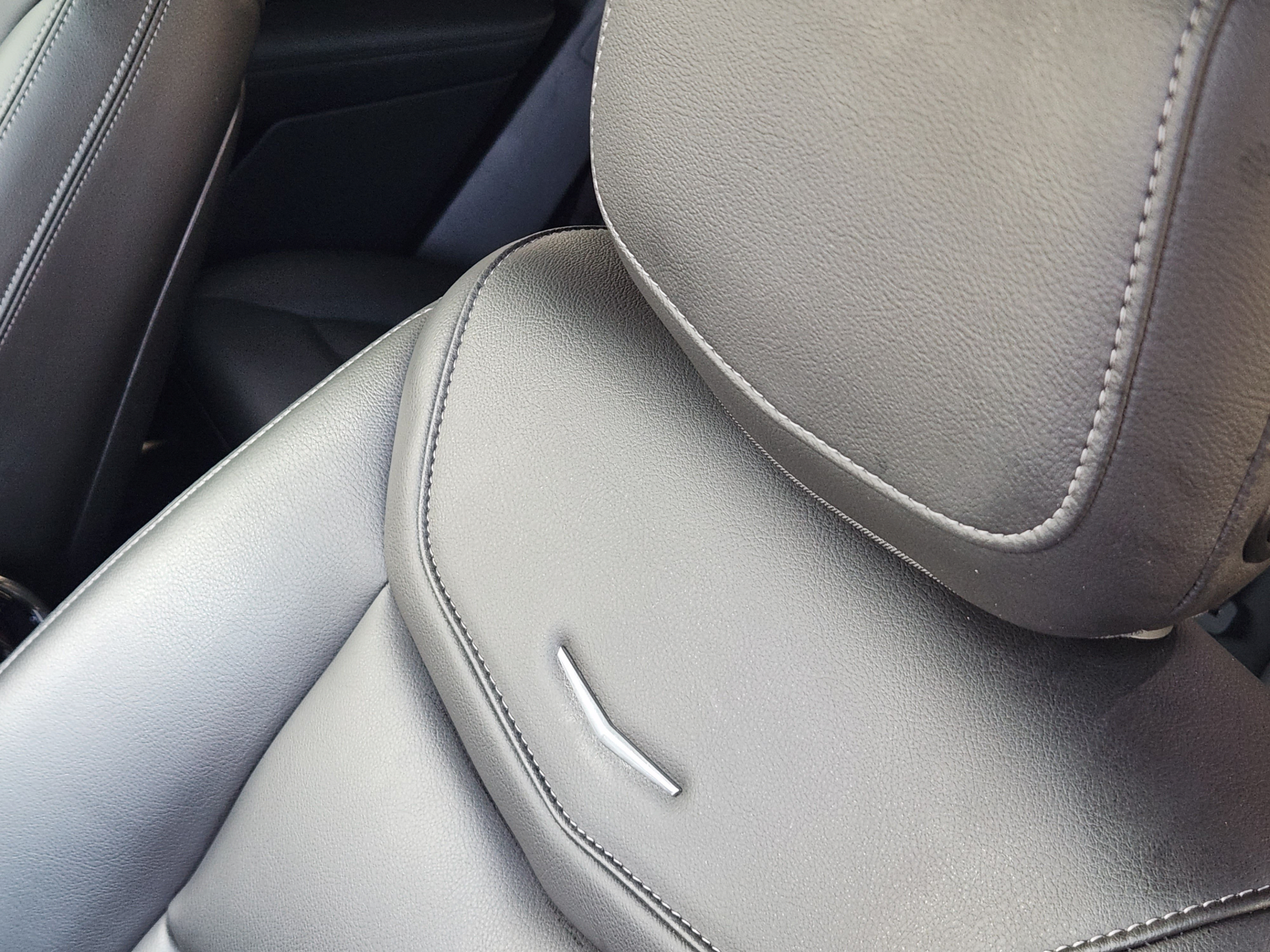 Used 2023 Cadillac XT6 Luxury FWD image 14