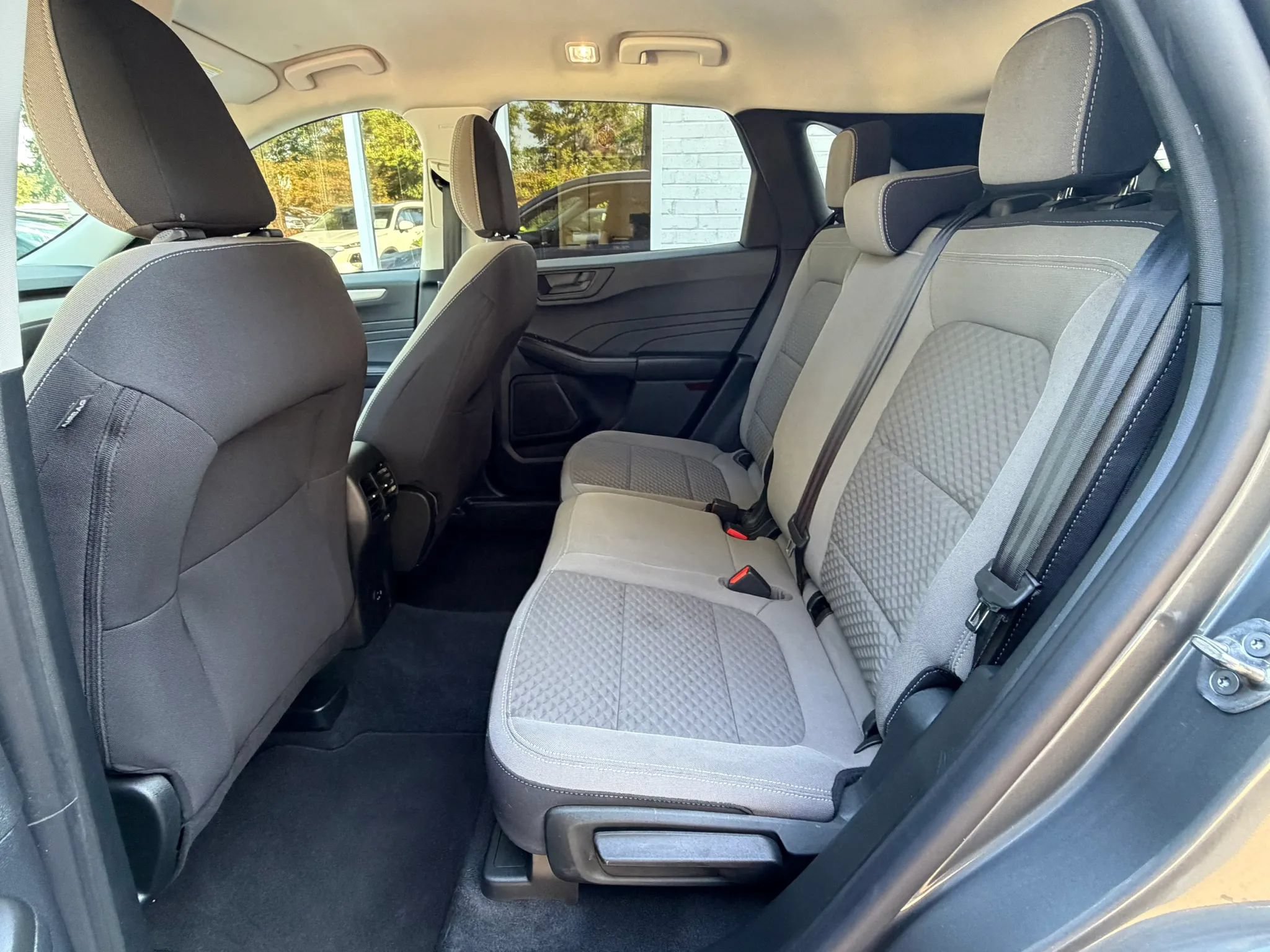 Used 2022 Ford Escape SE w/ Cold Weather Package FWD image 20