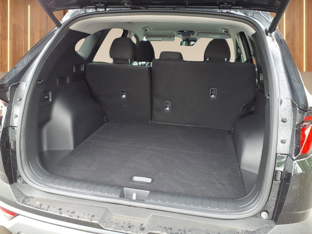 Used 2026 Hyundai Tucson SEL FWD image 31