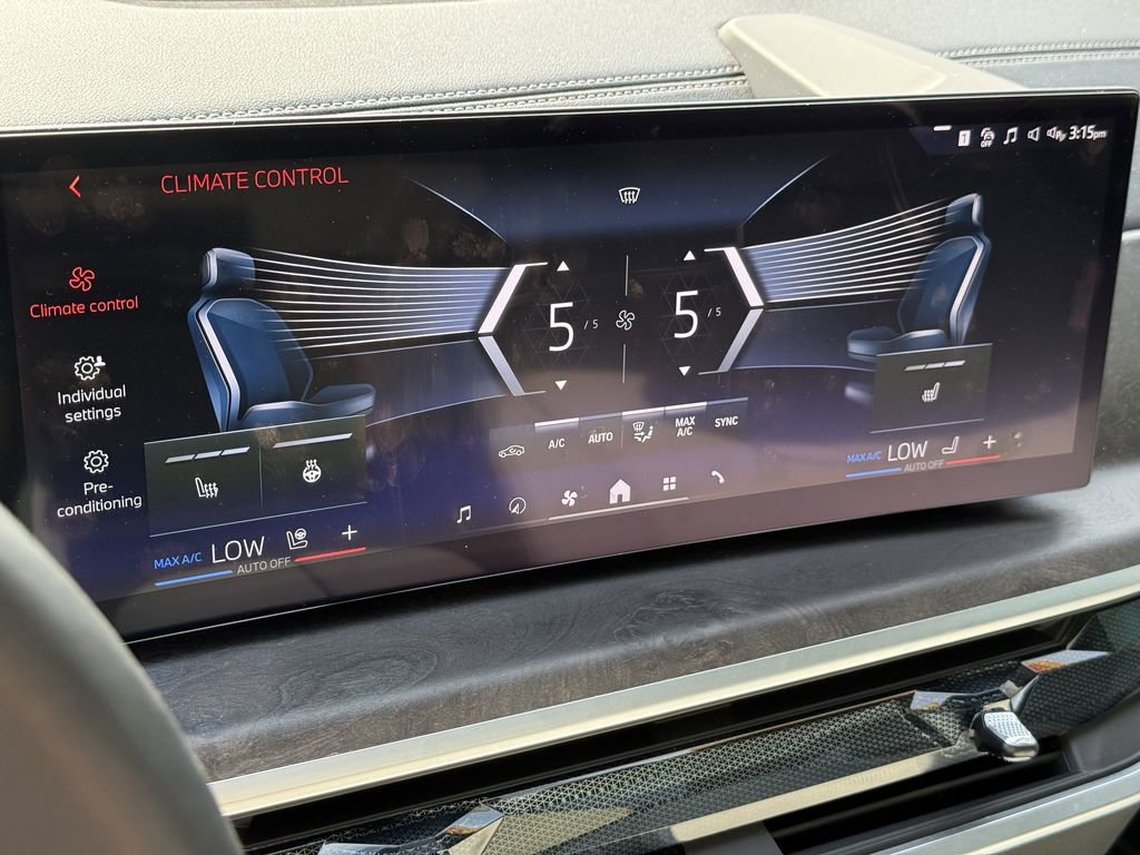 Used 2025 BMW X5 sDrive40i w/ M Sport Package image 28