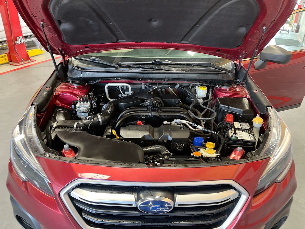 Used 2019 Subaru Outback 2.5i AWD/4WD image 28
