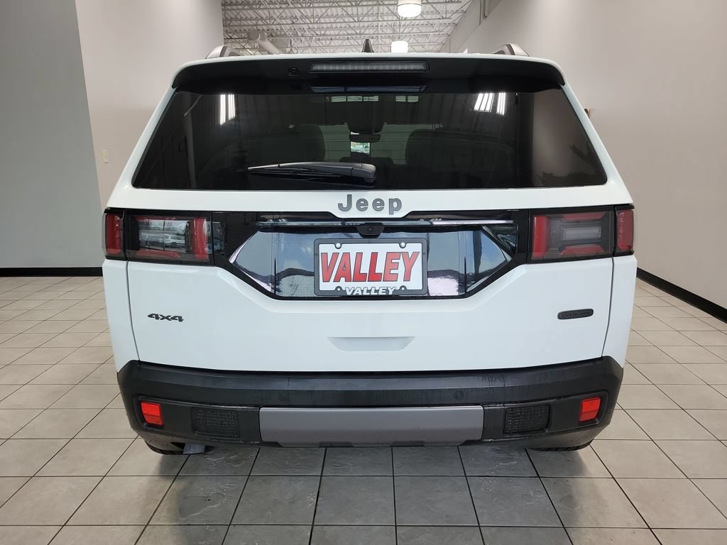 New 2026 Jeep Cherokee Overland w/ Trailer Tow Group AWD/4WD image 6