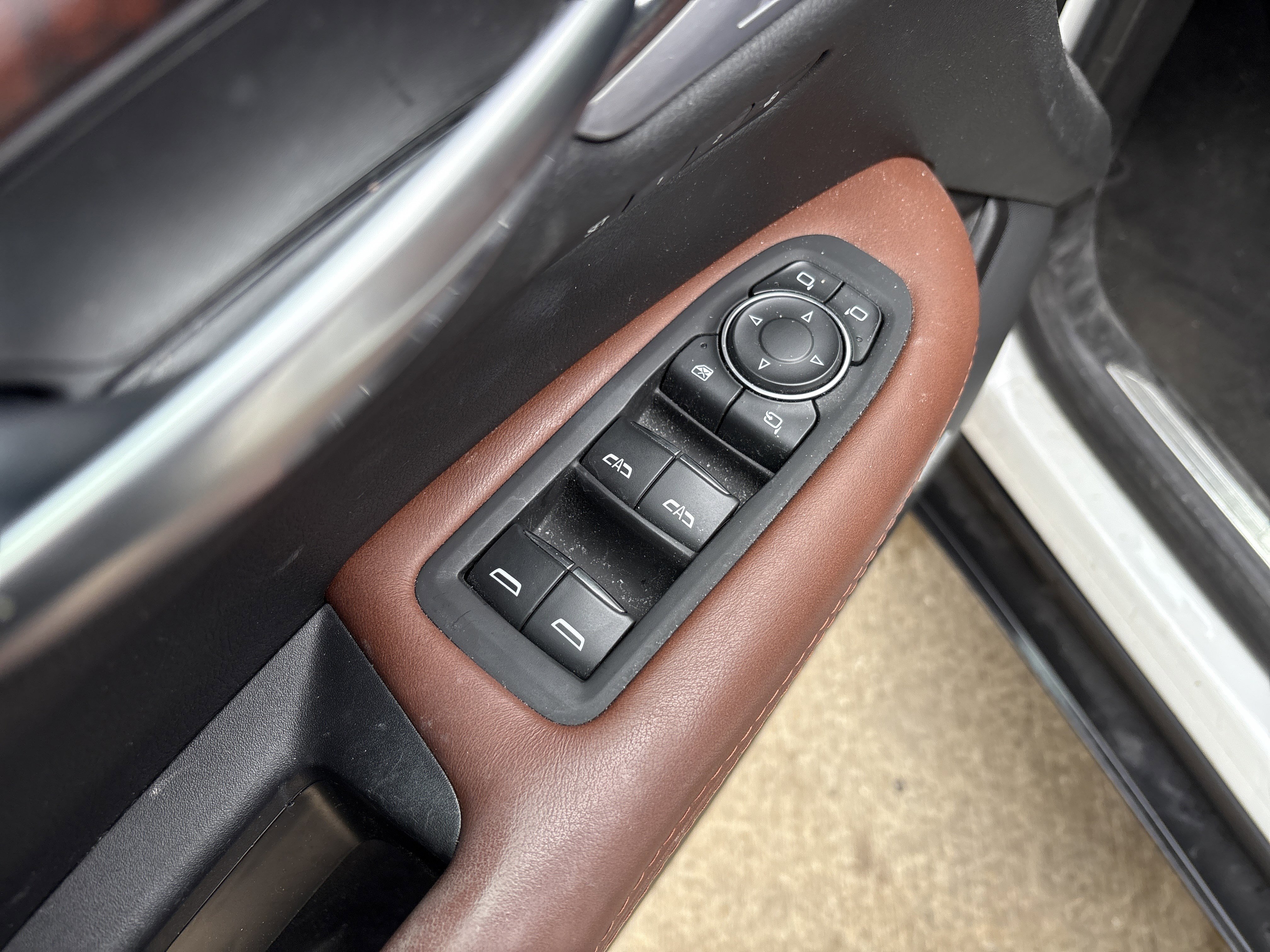 Used 2023 Cadillac XT5 Premium Luxury w/ Technology Package image 15