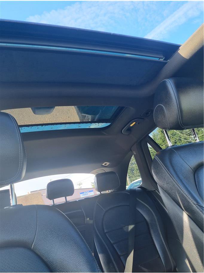 Used 2017 Mercedes-Benz GLC 300 4MATIC image 13