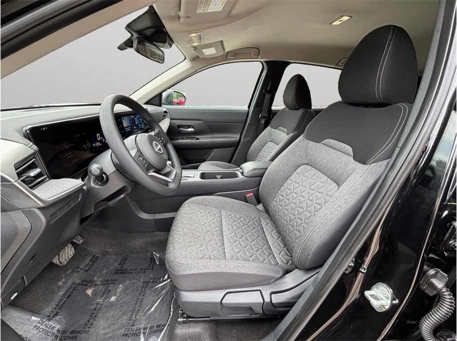 Used 2026 Nissan Kicks SV w/ Cold Weather Package AWD/4WD image 2