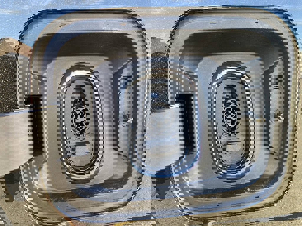 New 2026 Chevrolet Silverado EV LT image 24