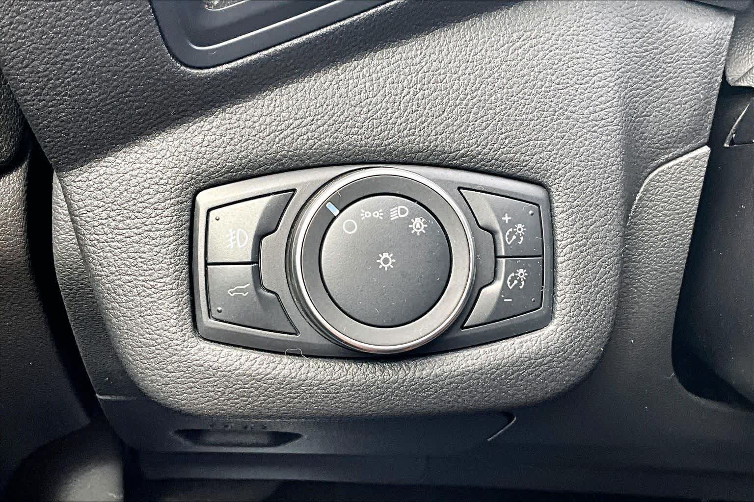 Used 2019 Ford Escape SEL FWD image 35