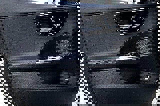 Certified 2023 Mercedes-Benz C 300 4MATIC Sedan image 23