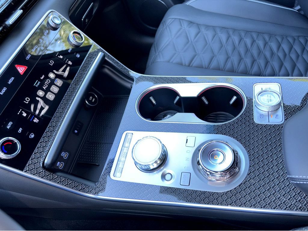 New 2026 Genesis GV80 3.5T e-SC AWD/4WD image 18