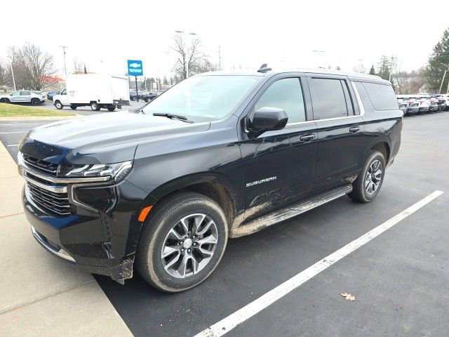 Used 2021 Chevrolet Suburban LT w/ Rear Media and Nav Package image 33
