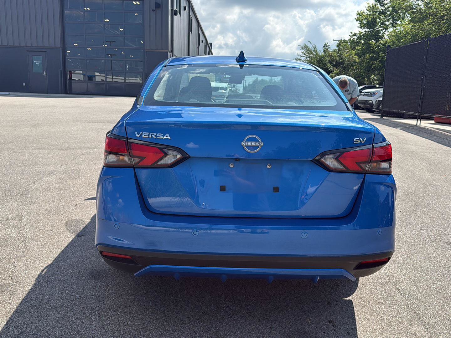 Used 2024 Nissan Versa SV FWD image 4