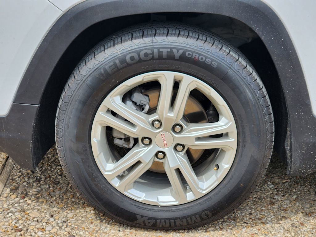 Used 2024 GMC Terrain SLE FWD image 10