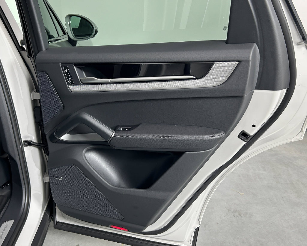 New 2026 Porsche Cayenne AWD/4WD image 25